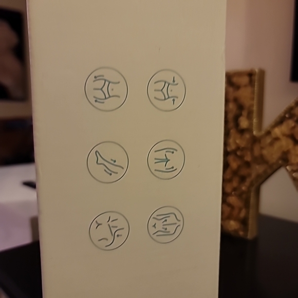 NEW YOMAINIY Body Sculpting Machine Cellulite Massager Electric w 5 Washable Pad - Picture 7 of 13